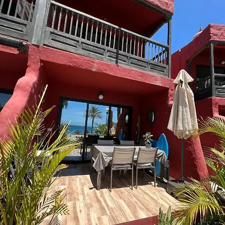 Apartamento First Beachline Deluxe With Garden And Terrasse In Sun Club