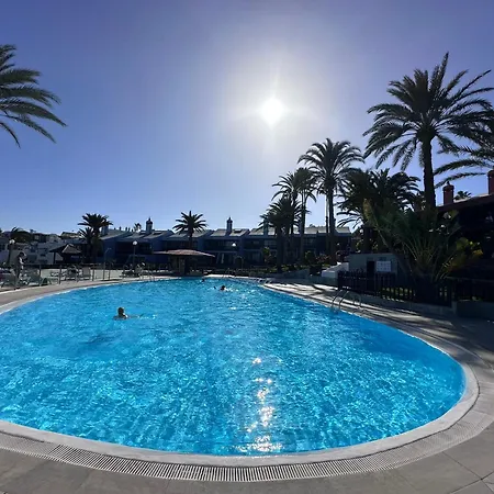 Apartamento First Beachline Deluxe With Garden And Terrasse In Sun Club